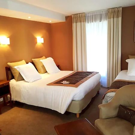 Brit Hotel Essentiel Pontivy Robic Bagian luar foto