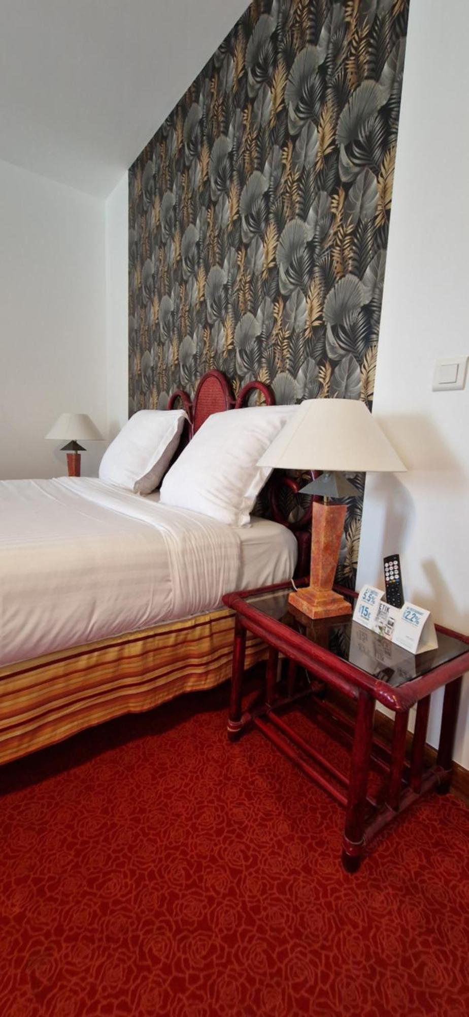 Brit Hotel Essentiel Pontivy Robic Bagian luar foto